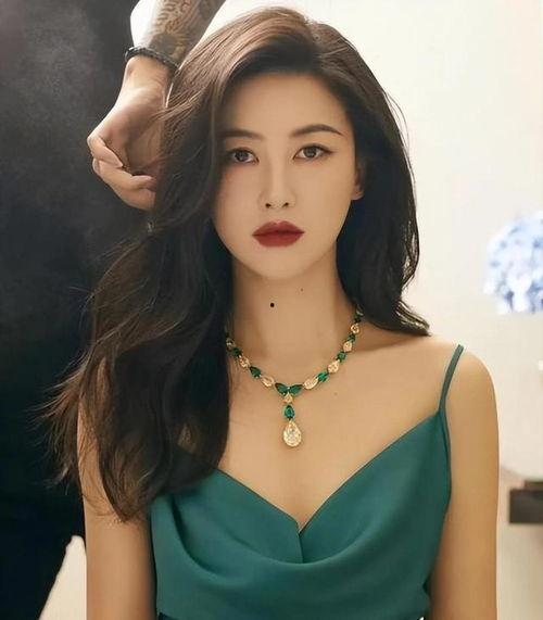 朱珠娱乐爆料最新消息视频,最新消息视频大揭秘！